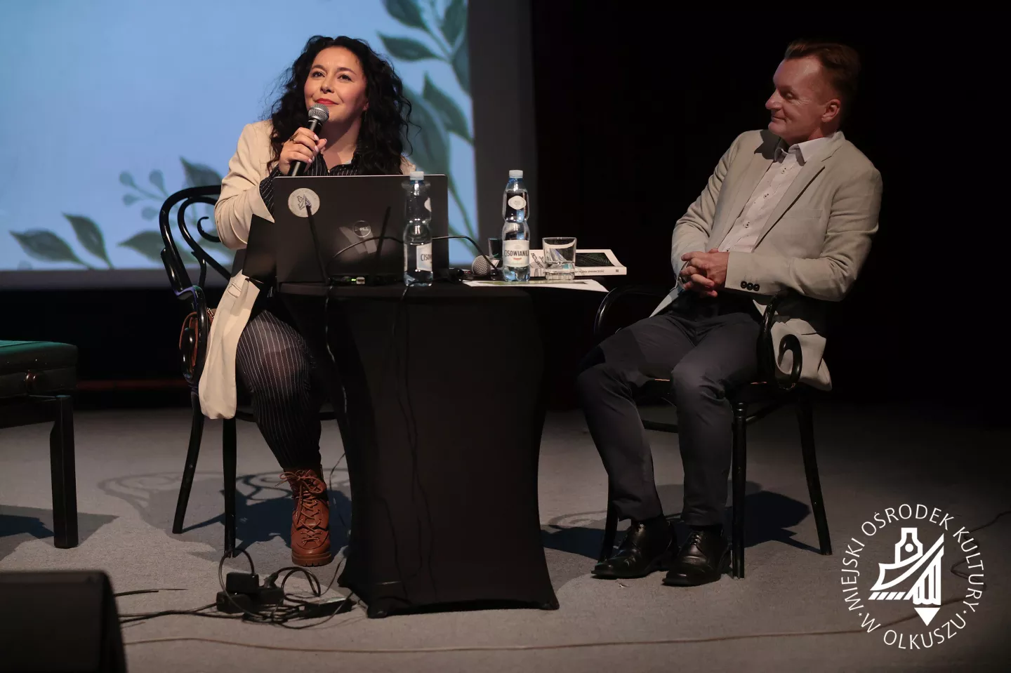 Sceniczne ucieleśnienie wiersza